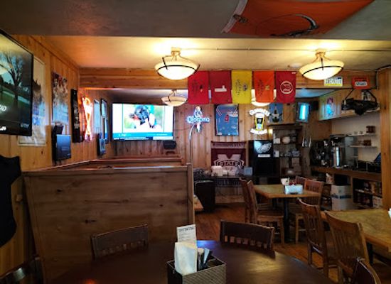 wyoming/bridger-teton-national-forest/bar/cutty-s-bar-grill
