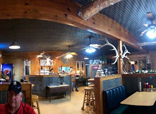 kansas/chautauqua-hills/bar/buck-s-bbq-and-steakhouse-rv-park-and-cabin-rental
