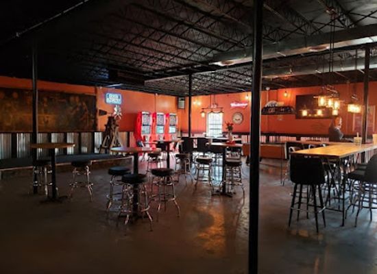 kansas/southwest-kansas/bar/the-913