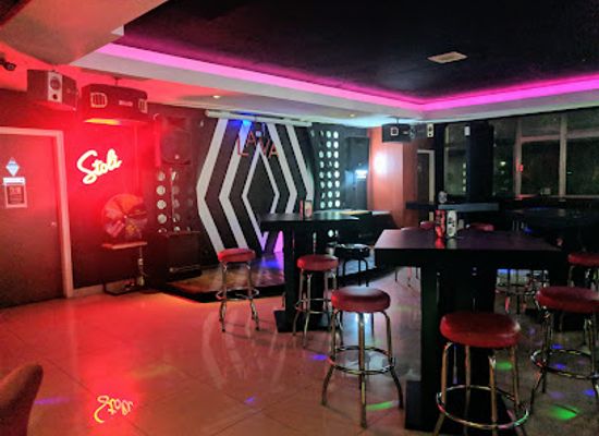 guam/tamuning/tumon/bar/lava-lounge