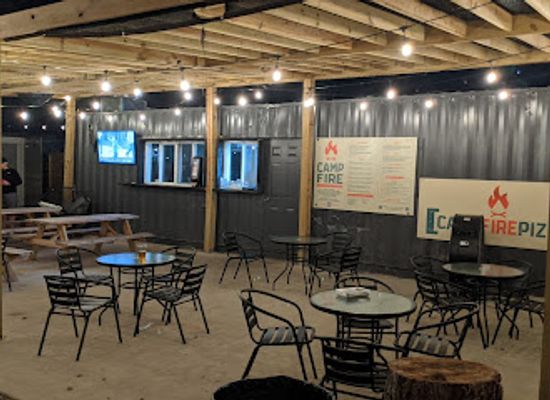 arkansas/jonesboro/bar/the-porch-at-huntington-square-downtown-jonesboro-outdoor-food-truck-lot-indoor-bar
