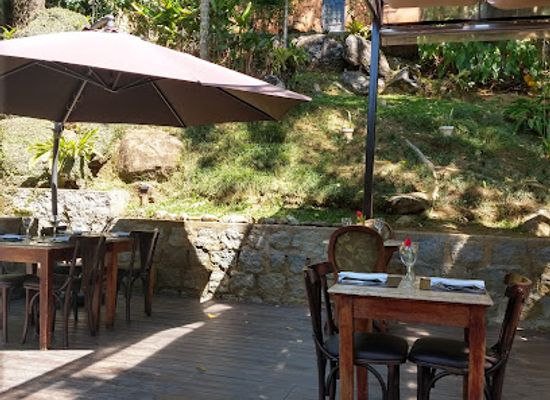 brazil/itatiaia-national-park/bar/restaurante-jardim-secreto-penedo-rj