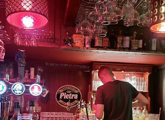 france/val-d-isere/bar/le-pub