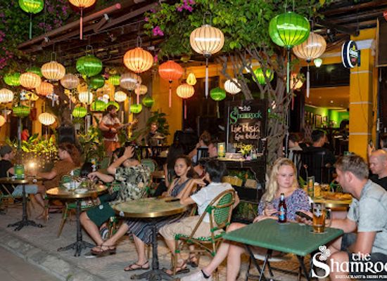 vietnam/hoi-an/bar/the-shamrock-irish-pub-hoi-an