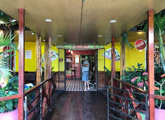 suriname/nickerie-district/bar/restaurant-ganifa