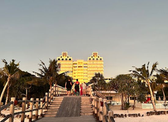 tanzania/zanzibar-archipelago/bar/karibu-lobby-bar