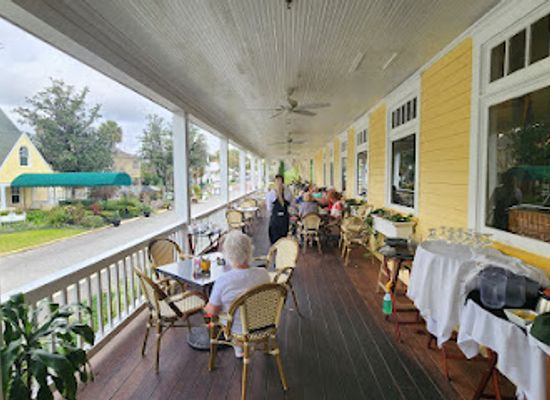 florida/mount-dora/bar/the-beauclaire