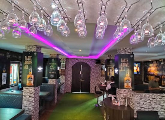 india/meghalaya/bar/garry-s-bar-cum-restaurant