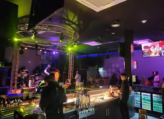 curacao/julianadorp/bar/luxx-bar-lounge