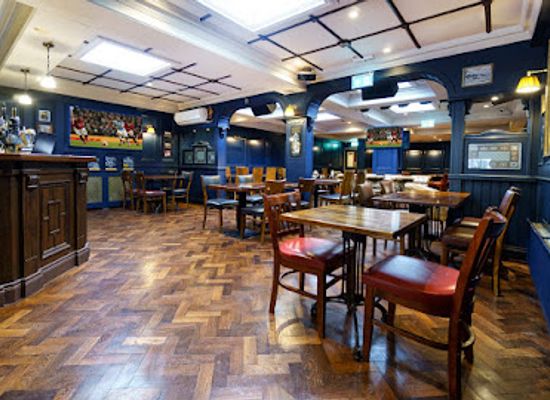 ireland/giant-s-causeway/bar/the-quays-bar-gastropub