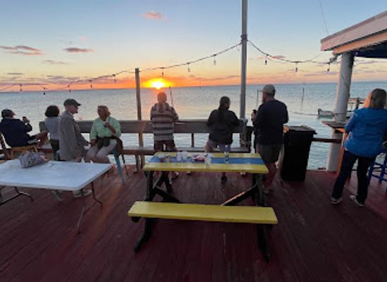the-bahamas/abaco-islands/bar/sundowners-bar-restaurant