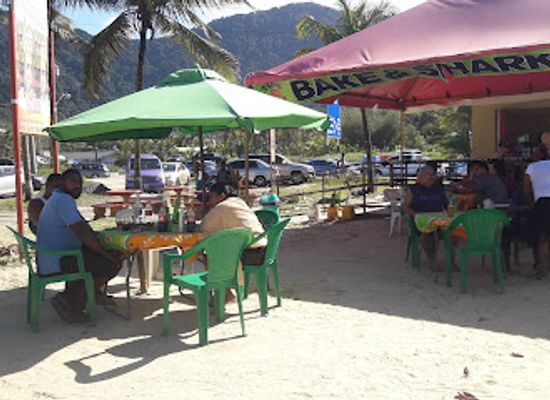 trinidad-and-tobago/san-juan-laventille/bar/tips-on-the-beach