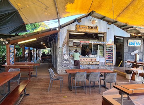 australia/cape-york-peninsula/bar/lions-den-hotel