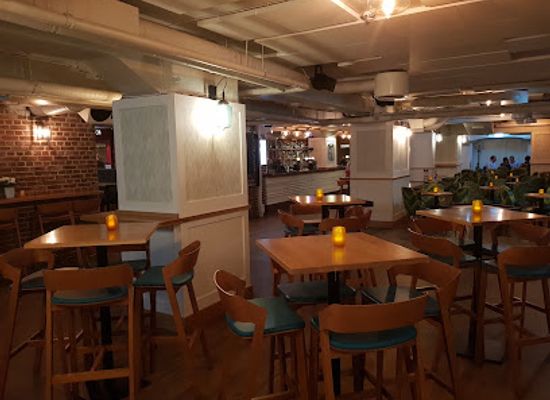 norway/bergen/bryggen/bar/bar3