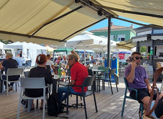 slovenia/izola/bar/lonka-bar