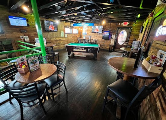 missouri/table-rock-lake/bar/crazy-craig-s-treehouse