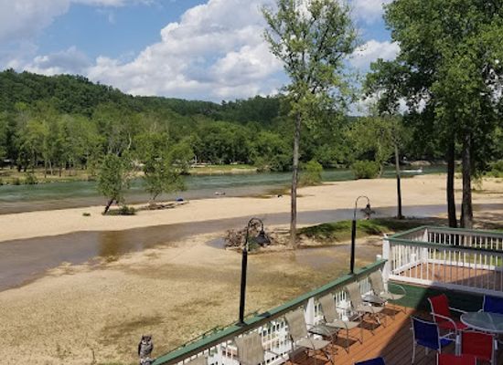 missouri/current-river/bar/the-landing-current-river