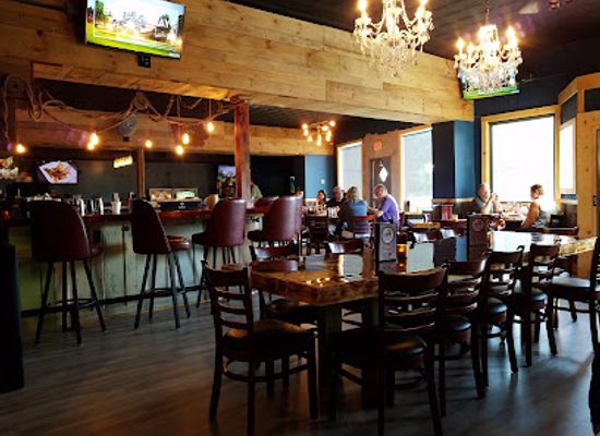 iowa/tallgrass-prairie/bar/angry-goldfish-pub-eatery