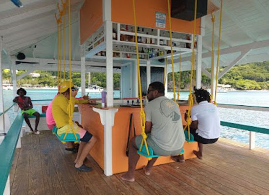 saint-vincent-and-the-grenadines/bequia/bar/bar-one