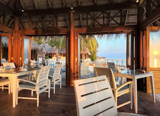 maldives/veligandu-island/bar/vilu-restaurant-bar