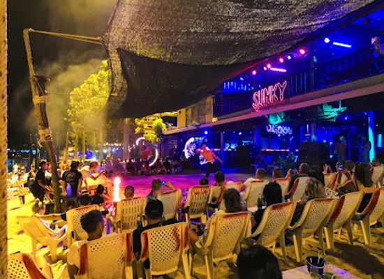 thailand/koh-phi-phi/bar/slinky-bar