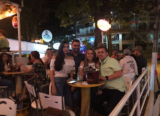 colombia/coffee-axis/bar/licorera-del-piero