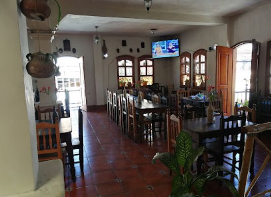guatemala/chichicastenango/bar/restaurante-los-asados