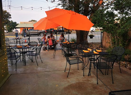 wyoming/carbon-county/bar/bella-s-bistro