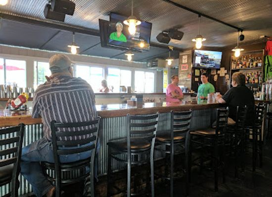 michigan/st-joseph/bar/on-the-river-tavern