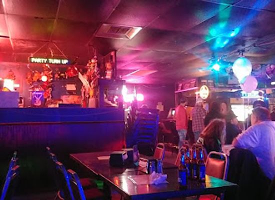 alabama/south-alabama/bar/dew-drop-in