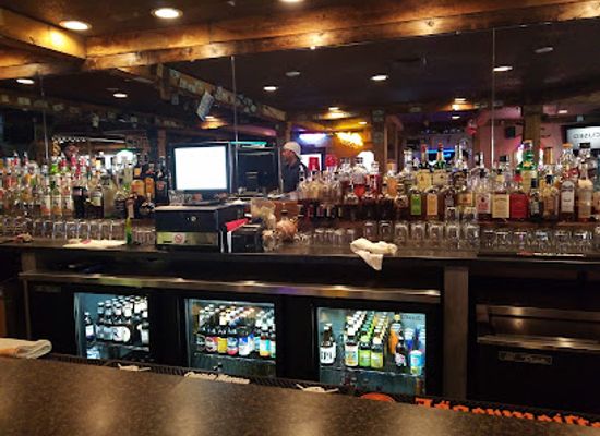 illinois/springfield/bar/trading-post-saloon