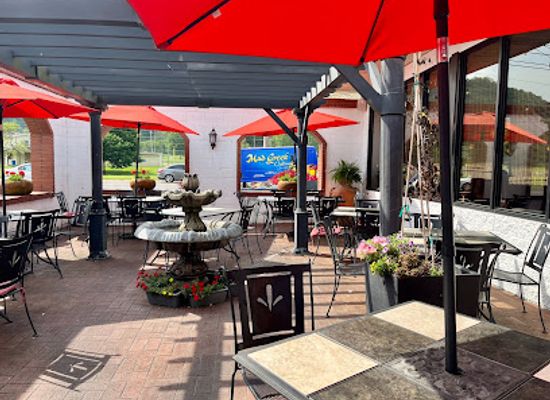 tennessee/bristol-motor-speedway/bar/the-mad-greek-restaurant