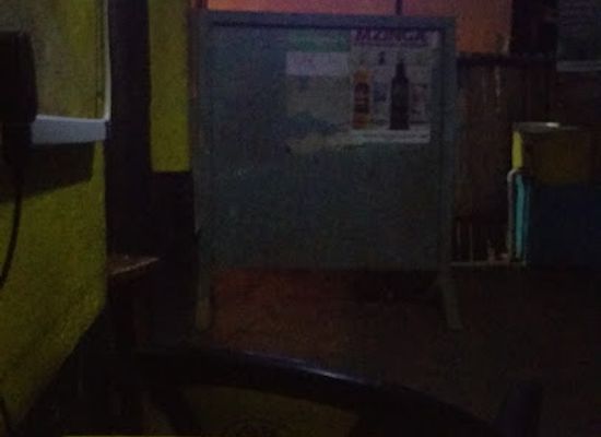 kenya/tsavo-national-park/bar/friday-s-pub