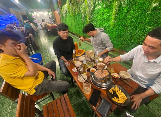 cambodia/mondulkiri-province/bar/royal-beer-club