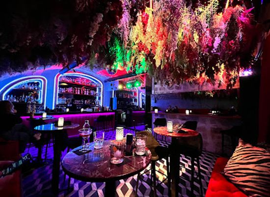 croatia/dubrovnik/bar/milk-fun-area-cocktails