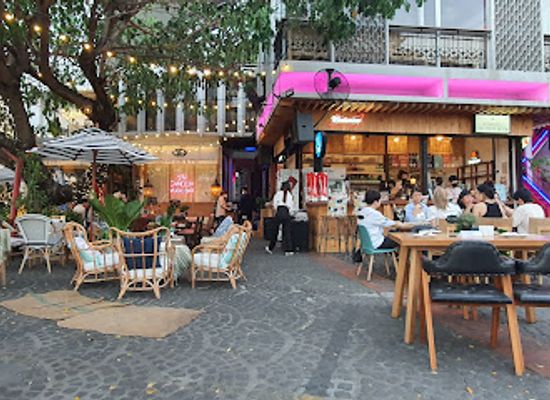 thailand/doi-suthep-pui-national-park/bar/the-camellia-cafe-music-bar