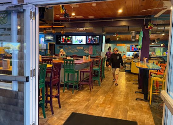 massachusetts/plymouth-county/bar/the-cabbyshack