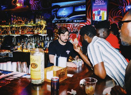 tennessee/chattanooga-valley/bar/reagan-s-retro-bar