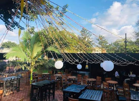uganda/kampala/nakasero/bar/levels-lounge-restaurant