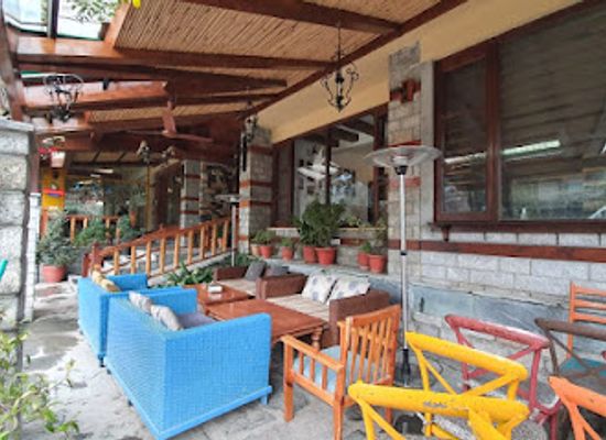 india/manali/old-manali/bar/johnson-bar-and-restaurant