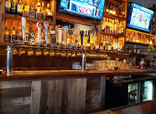 tennessee/johnson-city/bar/label-restaurant