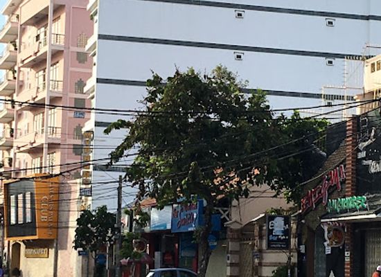 vietnam/vung-tau/vung-tau-lighthouse/bar/cucumber-bar