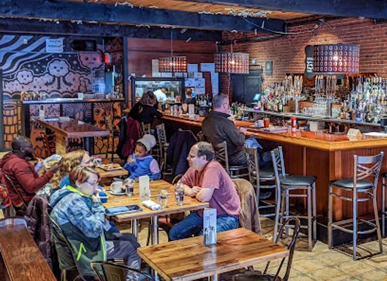 massachusetts/lowell/bar/warp-and-weft