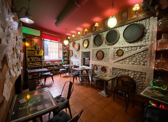 spain/toledo/jewish-quarter/bar/botanic-bar-legendario