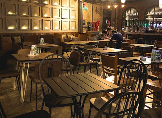 indonesia/medan/bar/kakatua-lounge
