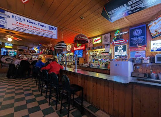 minnesota/lake-superior/bar/schultz-s-sport-bar