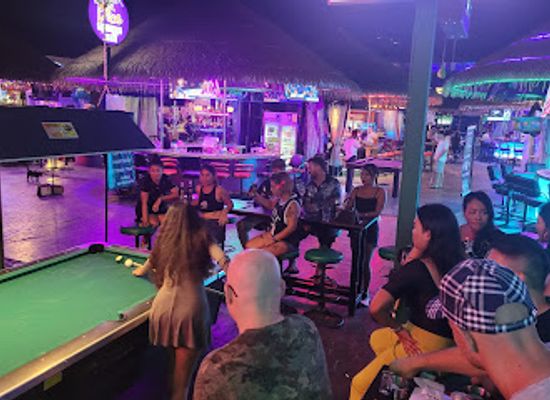 thailand/phuket/patong/bar/brain-dead-beer-ganja-bar