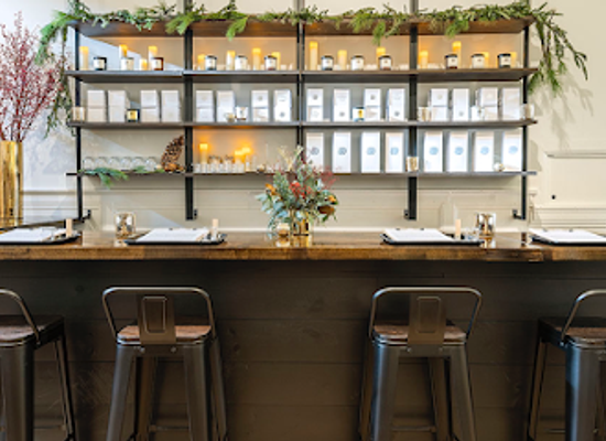 new-york/hudson/bar/poured-candle-bar