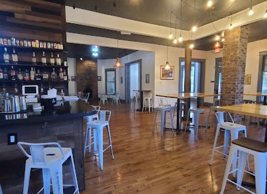 tennessee/nashville/east-nashville/bar/van-gogh-s-wine-bar