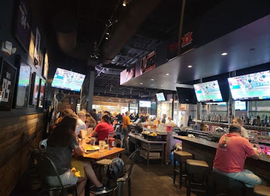 tennessee/knoxville/university-of-tennessee/bar/fieldhouse-social